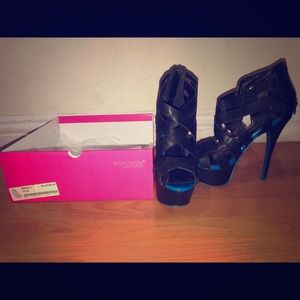 Size 10 black high heels